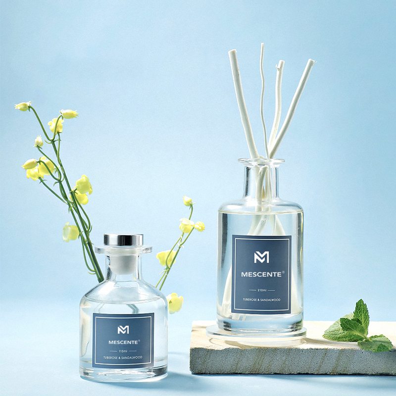M&Scent Bán buôn Thủy tinh sang trọng 2022 Hàng mới về Thiết kế mới nhất Máy bay tán sậy