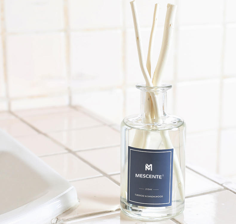 M&Scent Bán buôn Thủy tinh sang trọng 2022 Hàng mới về Thiết kế mới nhất Máy bay tán sậy