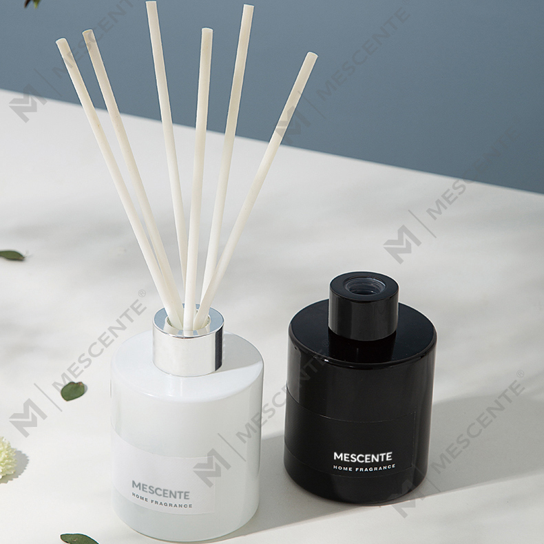 M&Scent Bán buôn Nhãn hiệu riêng sang trọng Máy khuếch tán sợi sậy trang trí hoa có nút chặn
