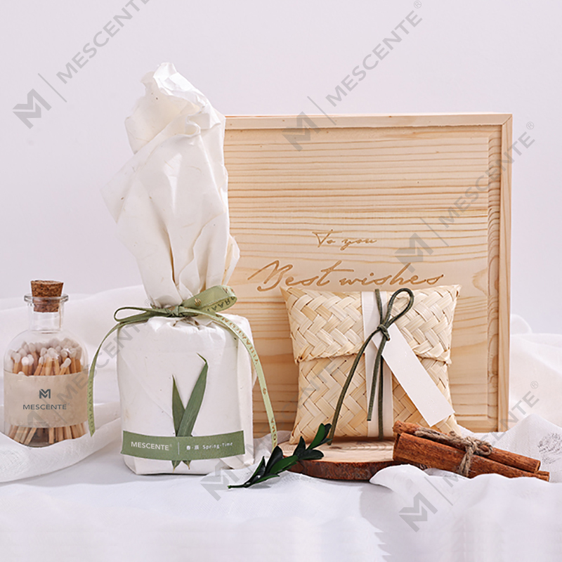 Nến giữ nến bằng gỗ sang trọng M&Scent nhãn hiệu riêng có mùi thơm kèm hộp