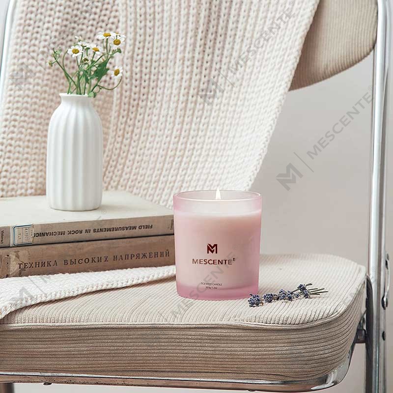 M&Scent Bán buôn Tùy chỉnh Sang trọng Bán chạy nhất Nhãn hiệu riêng Bấc Hoa oải hương Sáp đậu nành Nến thơm