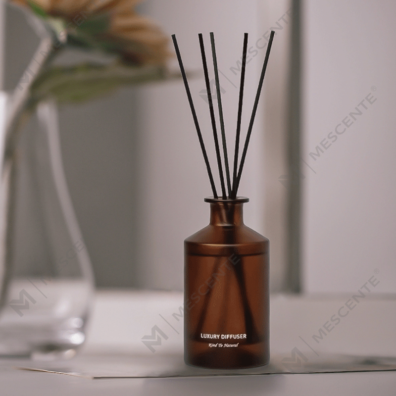 M&Scent Custom Luxury Frosted Glass Chai Home Essential Oil Reed Diffuser