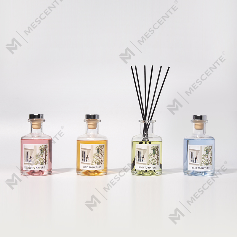 Máy khuếch tán tinh dầu sậy dạng chai lớn trang trí sang trọng M&Scent với Bộ quà tặng hoa khô