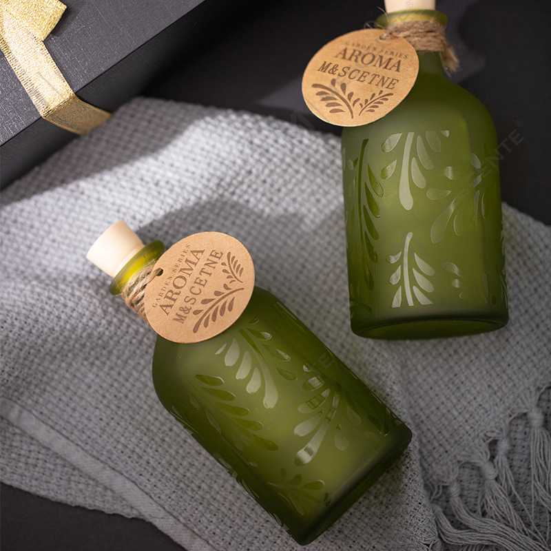 M&Scent Luxury Custom Nhãn hiệu riêng Chai thủy tinh Hoa khuếch tán sậy lỏng có hộp quà tặng