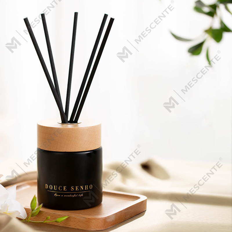 M&Scent Black Chai Nước hoa Khuếch tán tinh dầu Aroma Reed, Bộ quà tặng khuếch tán Reed Thái Lan