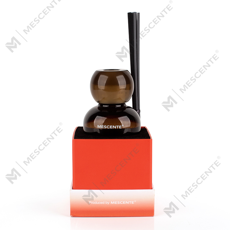 Máy khuếch tán hương thơm nội thất chai thủy tinh 150ml M23050