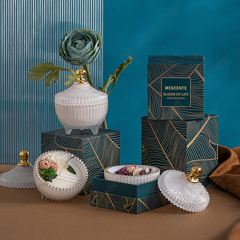 M&Scent Bán buôn Giá rẻ Tùy chỉnh sang trọng Nhãn hiệu riêng Trụ cột Sáp đậu nành thơm Gỗ bấc Nến thơm