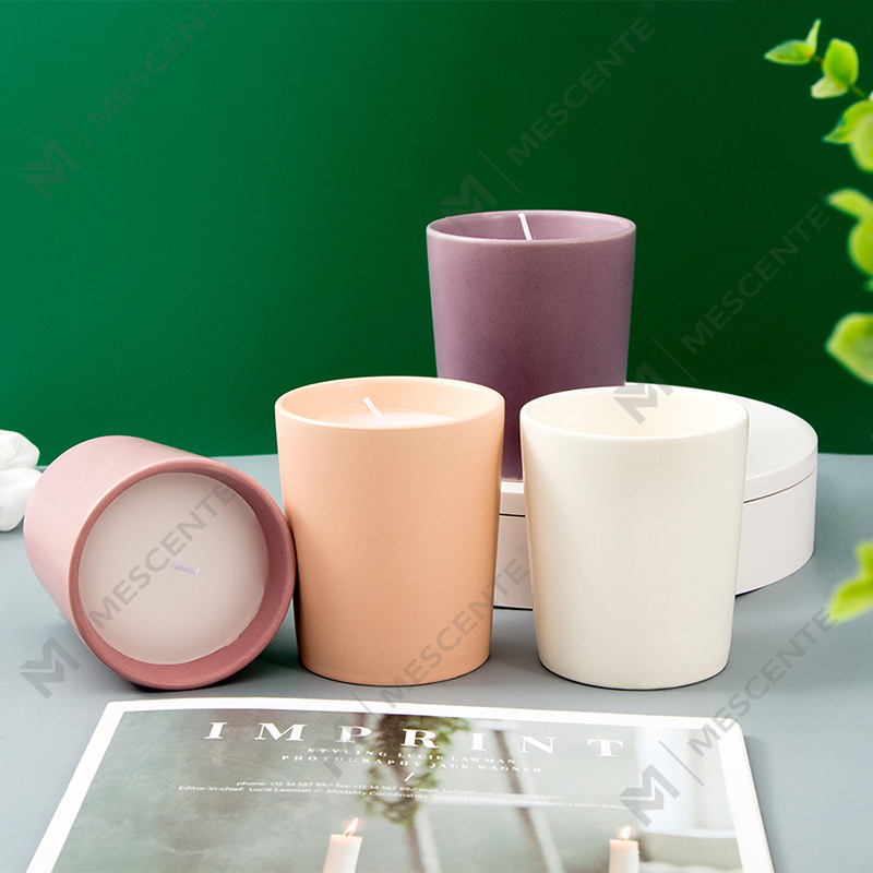 Lọ gốm tùy chỉnh sang trọng Nhãn hiệu riêng Citta Nến sáp đậu nành thơm có hoa khô