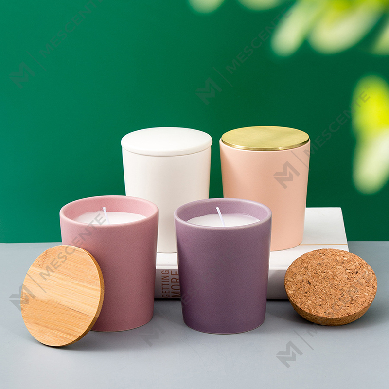 Lọ gốm tùy chỉnh sang trọng Nhãn hiệu riêng Citta Nến sáp đậu nành thơm có hoa khô