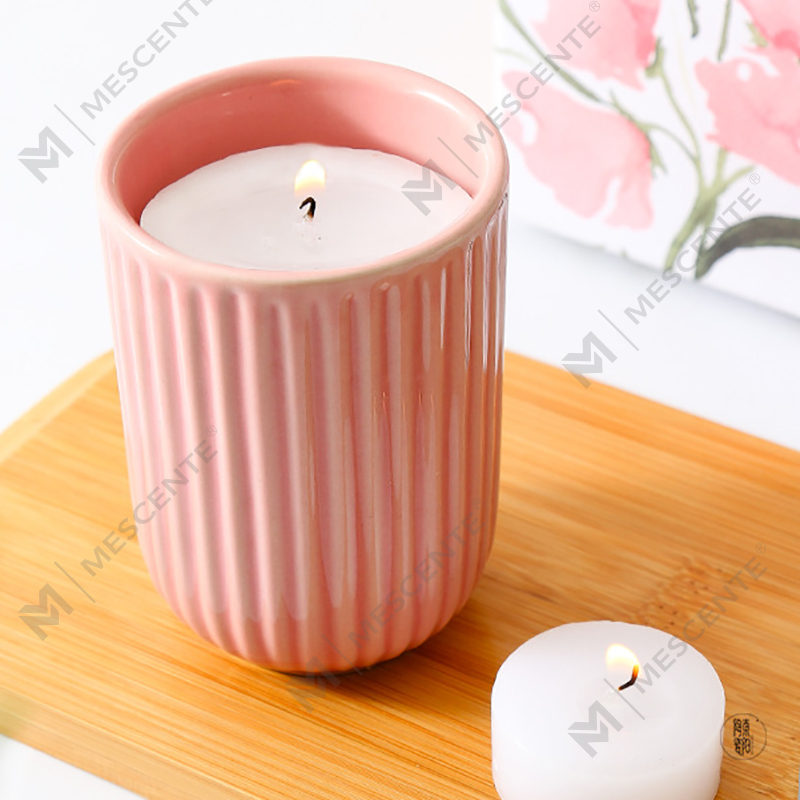 Bán buôn Sang trọng Tùy chỉnh Nhãn riêng Màu gốm Sáp đậu nành Woodwick Nến thơm với số lượng lớn