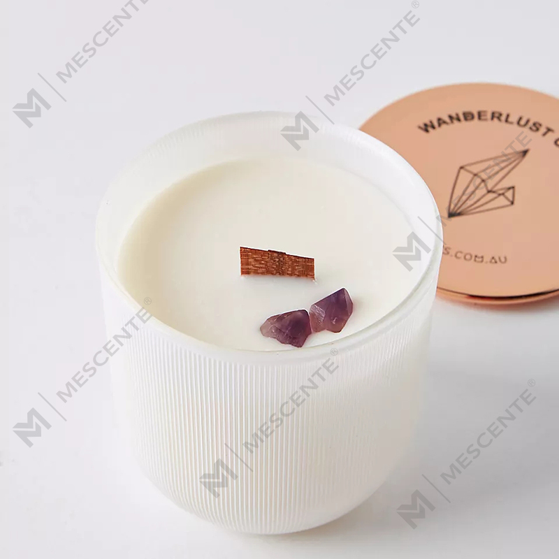 Bán buôn Đá cẩm thạch sang trọng Logo sáng bóng Crystal Infused Gem Chakra Hương liệu Nến sáp đậu nành thơm